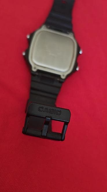 komandirski sat: Casio AE-1200WH “World Time” digitalni sat - Funkcije: prikaz — 5