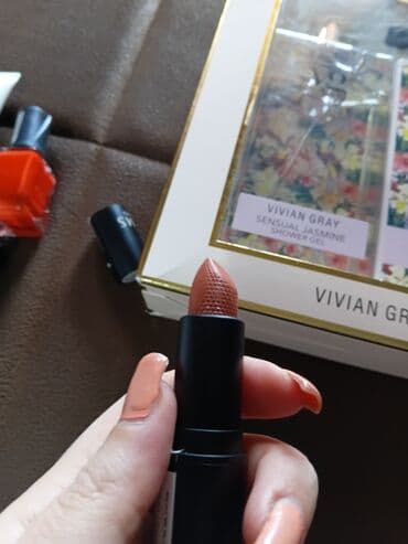 lidl kofer za sminku: Set kozmetike – više brendova Sadržaj: - Vivian Gray poklon set — 5