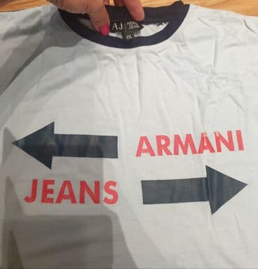 duks sa krznom: AJ Armani jeans crvena duks majica dugih rukava za muskarce, ima jako — 1