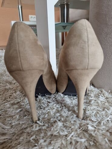 srebrne cipele: Salonke, Bata, 37 — 5