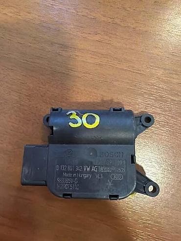 ELEKTROMOTOR KLAPNE GREJANJA ZA VOLKSWAGEN GOLF 5, GOLF 6, PASSAT B6 na lalafo.rs ELEKTROMOTOR KLAPNE GREJANJA ZA VOLKSWAGEN GOLF 5, GOLF 6, PASSAT B6