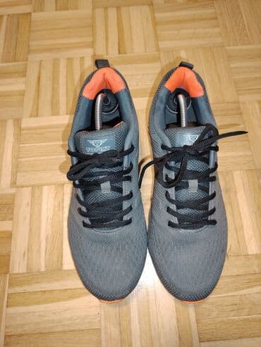 tn sive: Trainers, size - 41 — 1