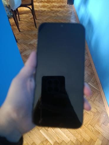 sobne peci na pelet: Telefon koji se izdvaja masivnim ekranom od 6,9 inča i izuzetno — 4