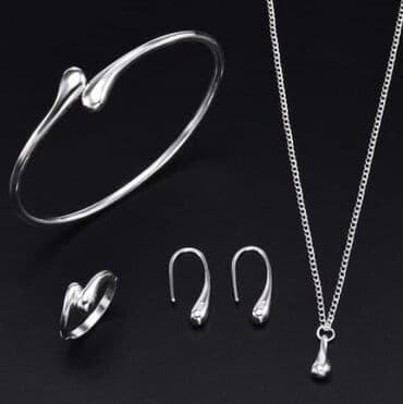 jimmy choo set: Cena 1400 din — 2