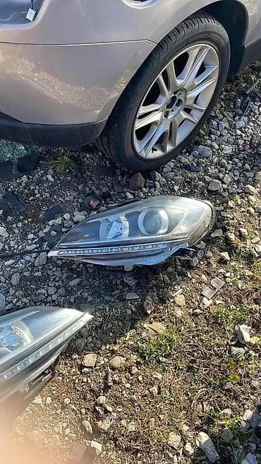xenon far: FAROVI I SVI OSTALI DELOVI ZA LANCIA DELTA | Farovi i svi ostali — 1