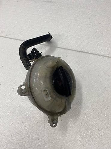 auto otpad opel cacak: POSUDA ZA ANTIFRIZ ZA VOLKSWAGEN GOLF 7, T-ROC, TIGUAN - 5Q0121407D | — 3