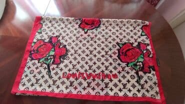 Louis Vuitton monogram roses ešarpa. Louis Vuitton monogram roses — 7