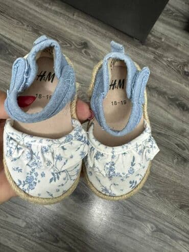 dexy co kupaci za devojcice: Sandale, H&M — 1