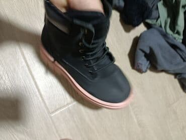 kratke cizme na pertlanje: Čizme, 37 — 3