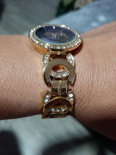 smart watch: Redak model Sanel sat ispravan sat je ocuvan kao nov jos ima na donjem — 2