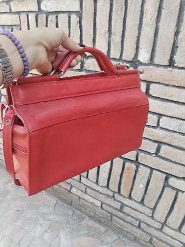 markirani zenski novcanici: Ženska torba, dimenzije 36 × 15 cm. - Model: elegantna — 1