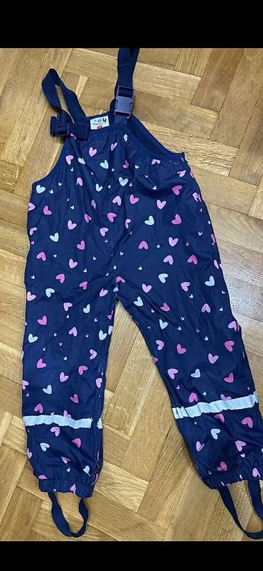 exit pantalone: Paket odece za decu uzrasta 7 godina.Lakovane cipele sa koznim — 9