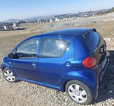 kupujem skuter do 300 evra: Toyota Aygo 1,0 BENZIN-TNG Registrovan do 05.01.2027. TNG atestiran — 2