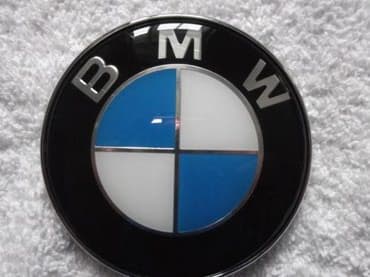 imt 506 ulje u menjacu: BMW logo-amblem aluminijum-plastika. U ponudi imam dve dimenzije; 74 — 2
