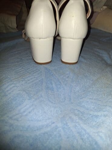 pantalone s: Sandale, 41 — 3