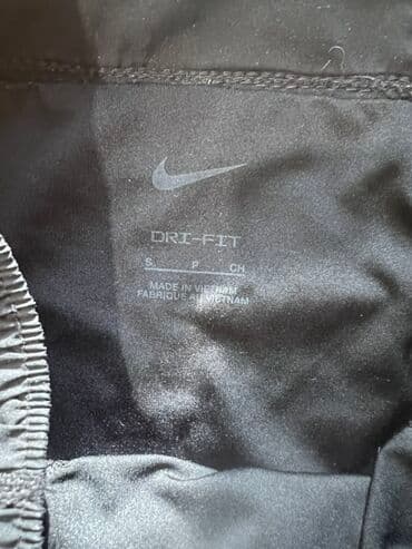 nike farmerke: S (EU 36), bоја - Crna — 2