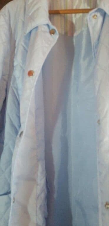 Haljine: Pikovana ženska jakna u svetloplavoj boji - Tkanina sa dijamantskim — 4