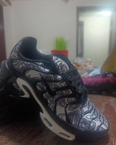 Lične stvari: Novoooo TN patike za mame, tate i decu. Brojevi 25do46.Cena 3000din — 6