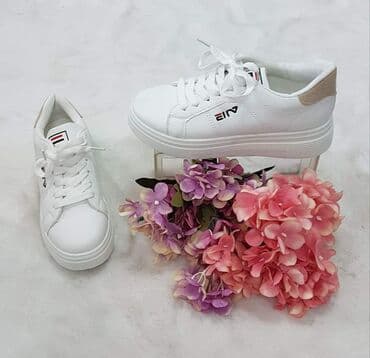 planeta asics patike: 36-41
2000 — 2