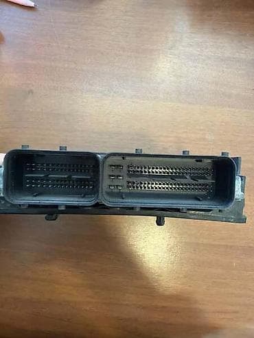 jelkice za auto: MOTORNI KOMPJUTER ZA VOLKSWAGEN POLO - 03P906021A | Motorni — 4