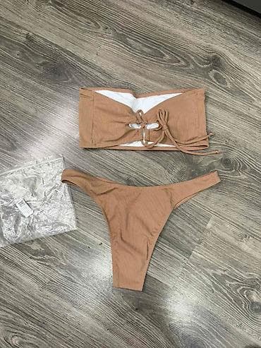 Haljine: Nov kupaći kostim L veličine. Isti kao ovaj na modelu, samo druge — 2