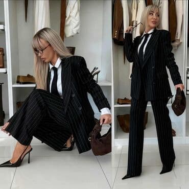 Women's Sweatsuits: Cena 4500din🔥 
S M L XL — 1