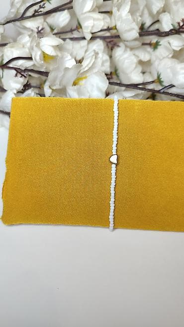 dzepni sat cena: Minimalistička narukvica od perlica - Materijal: sitne staklene perle — 1