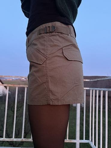 Donji veš: Maslinasto zelena mini suknja iz H&M Kupljena u Belgiji Suknja je — 2