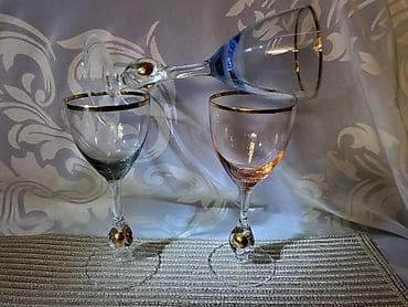 gorki list case crvene: Case Bohemija kristal rucni rad za vino 1950g+. Case za vino bez — 2