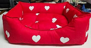 Krebet za kućne ljubimce. Pravougaoni sa povišenim bočnim ivicama za