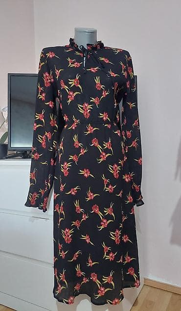 off white komplet: Haljina midi dužine sa cvetnim printom - Boja: crna podloga sa jarko — 4