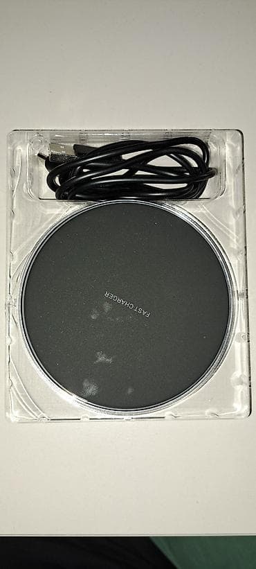 Prodajem novi bežični punjač marke Smart Choice. U pitanju je fast — 3