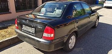 odjavljen auto: MAZDA 323 - KOMPLETAN AUTO U DELOVIMA | MAZDA 323 sedan polovni — 2