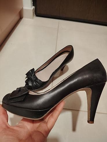 zute starke zenske: Crne ženske salonke s otvorenim prstima i mašnom - Klasičan model sa — 5