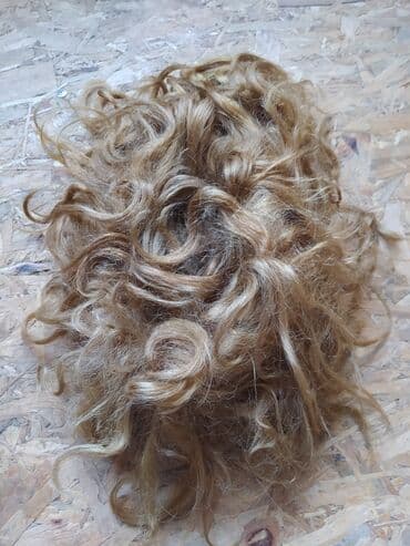 Sweatpants: Prodajem periku prirodna kosasvetlo - braon bojadugačkatežina — 4