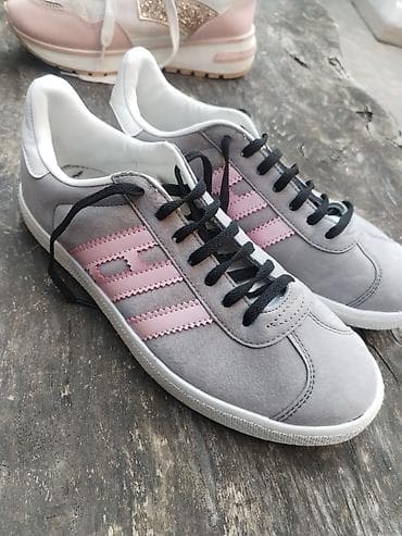 nike 90 zenske: Patike – broj 37, super očuvane. - Model: niske casual patike - Boja — 3