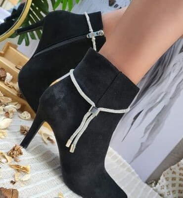 triple s: Ankle boots — 2