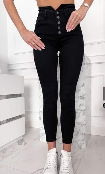 led parke: 2300 DINARA 
3700 DINARA DVA PARA 
Vel. 25, 26, 27, 28, 29, 30 — 2