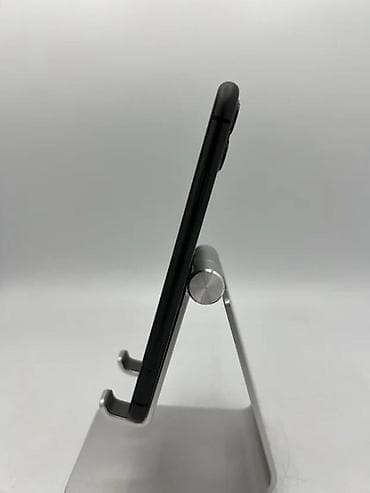 iphone 8 cena: Apple iPhone 11 – crni - Ekran 6.1" Liquid Retina HD (LCD), True — 4