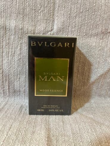 Lepota i nega: Bvlgari Wood Essence 100ml
Muški Parfem
Novi
Original — 1