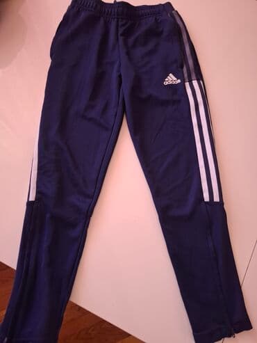 kinder odeca za decu: Adidas, 140-146, Za dečake — 1