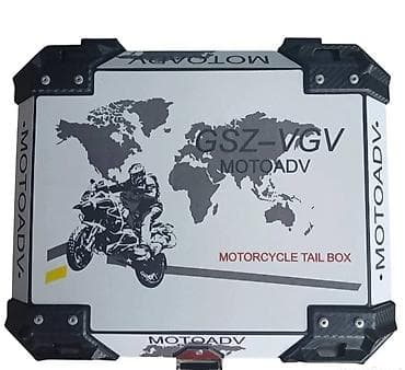 02. Kofer za motor 35L. Dimenzije: 41 x 36 x 33cm. Cena