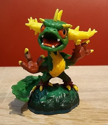 Skylanders Thorn Horn Camo iz serije Swap Force. Potpuno ocuvan i