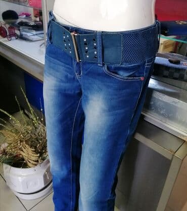 pantalone od vestacke koze: Farmerice extra kao nove
Vel 30
Extra model i kvalitet Uvoz Turska — 7