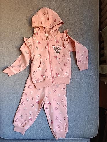 Set trenerks od pamuka za devojčice uzrsta 3 godine