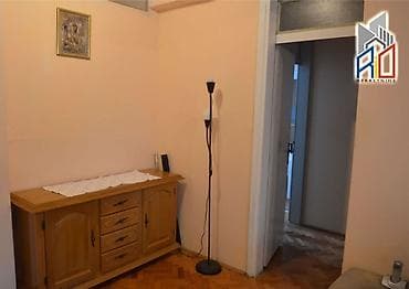 čista soba u bačkoj: Na prodaju: Trosoban stan u strogom centru Uba! Površina 93m2 — 6