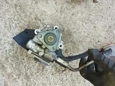 putarski kompresor: ALFA 147 SERVO PUMPA | Servo pumpa 147. Ispravno Za benzince 1.6 ts — 1