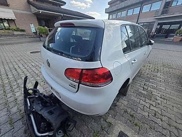 lamela auto: POLOVNI DELOVI ZA VOLKSWAGEN BORA, BUBA, CADDY . OD 2005. DO 2017 — 3