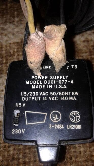 stare kinder figurice: Stari digitron čuvene marke Bowmar(začetnikom džepnih prenosivih-na — 4