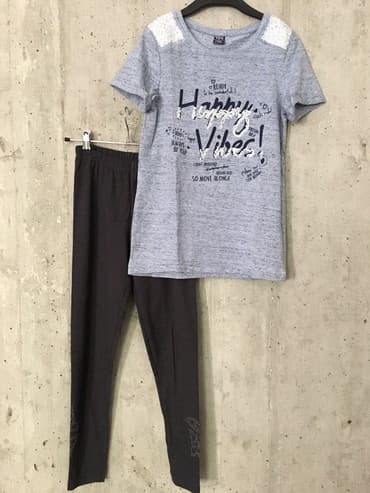 Round neck, Short sleeve